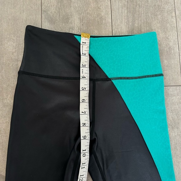 Zyia Active Jade River Stone Light N Tight Metallic Hi Rise Leggings size 2 - Picture 6 of 12